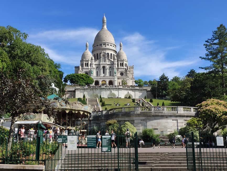 Montmartre Walking Tour with a Local Guide - Key highlights worth your time