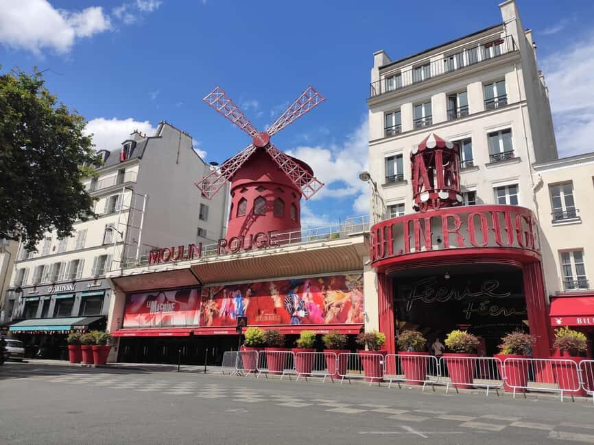 Montmartre Walking Tour with a Local Guide - Moulin Rouge photo stop: classic Paris, explained
