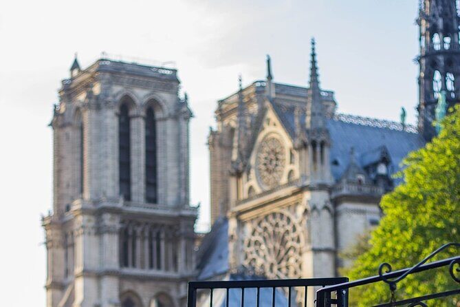 Notre Dame Guided Tour with Scheduled Group Access Option - Key things you should know before you go
