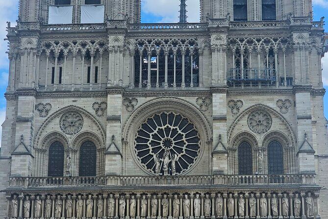 Notre Dame Outdoor Walking Tour and Entrance to Sainte Chapelle - Price and Logistics: Is $79.81 Actually Good Value?