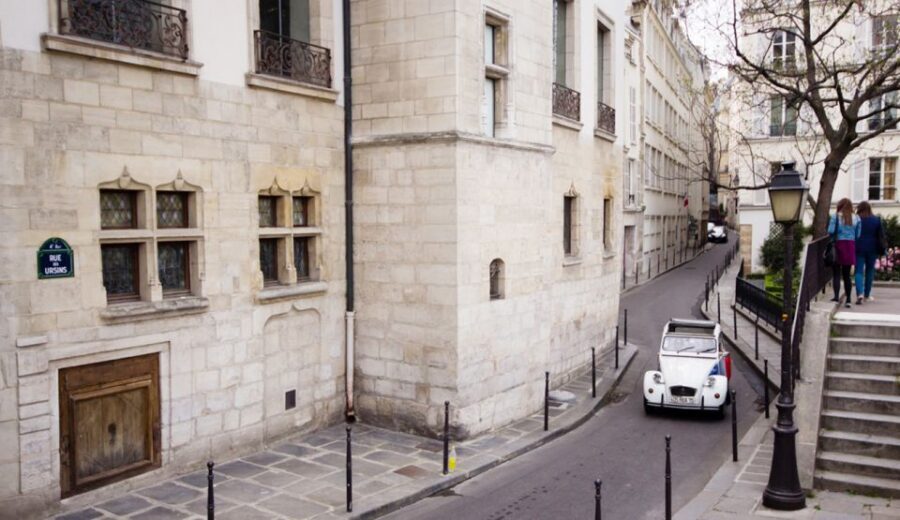 Off-the-Beaten Track in Paris: 2-Hour Vintage 2CV Tour - Vintage comfort, with pickup that saves your legs