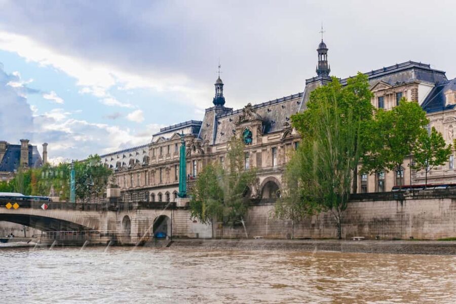Paris: 3-Course Italian Meal Seine Cruise - Family-Friendly or Date Night? Who This Cruise Fits Best