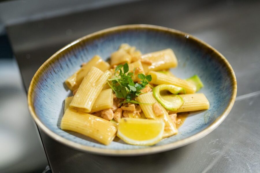 Paris: 3-Course Italian Meal Seine Cruise - Dietary Options and Allergies: What You Can Count On