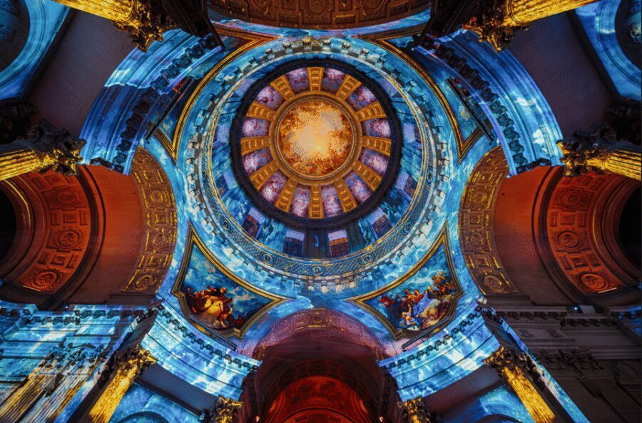 Paris: Aura Invalides Immersive Experience Entry Ticket - Finding your spot: stairs, movement, and the best way to avoid frustration