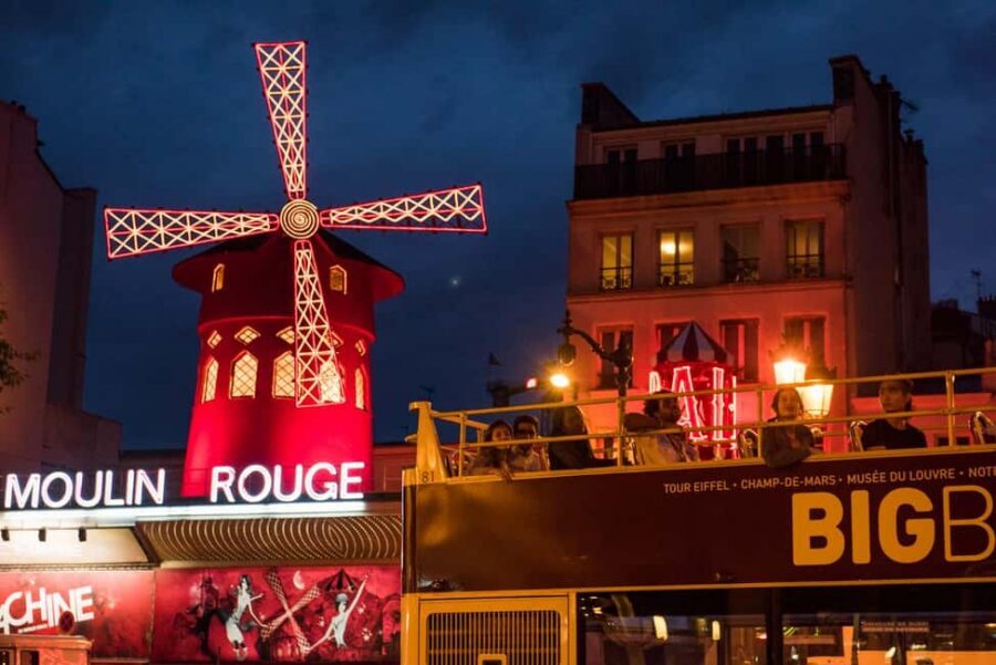 Paris: Big Bus Panoramic Night Tour by Open-Top Bus - Place du Trocadéro and the Eiffel Tower Sparkle: The Moment You Paid For