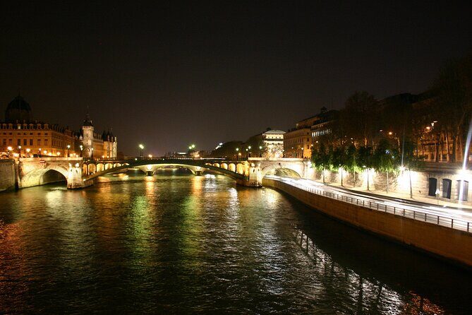 Paris by Night Tootbus Tour - Les Invalides and Arc de Triomphe: Scale You Can Feel