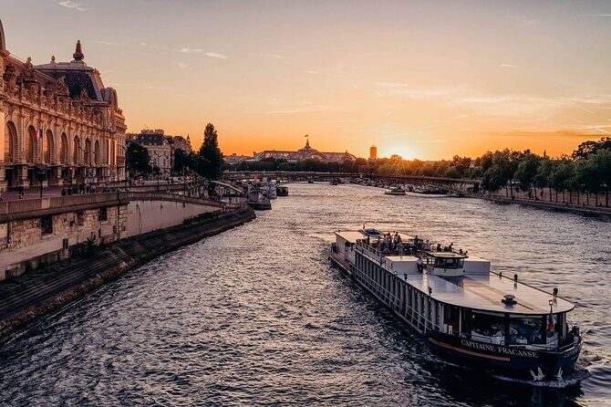 Paris Capitaine Fracasse 3 Course Seine River Dinner Cruise - Key points to know before you go