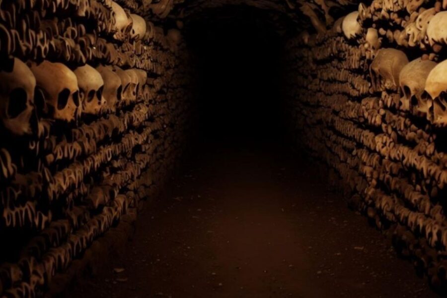 Paris: Catacombs, Audio Guide, and River Cruise Option - Weather, clothing, and comfort tips that actually matter