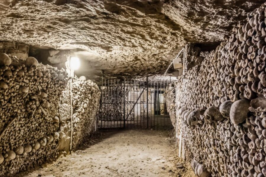 Paris: Catacombs Restricted Access Tour - Who should book this Catacombs VIP tour