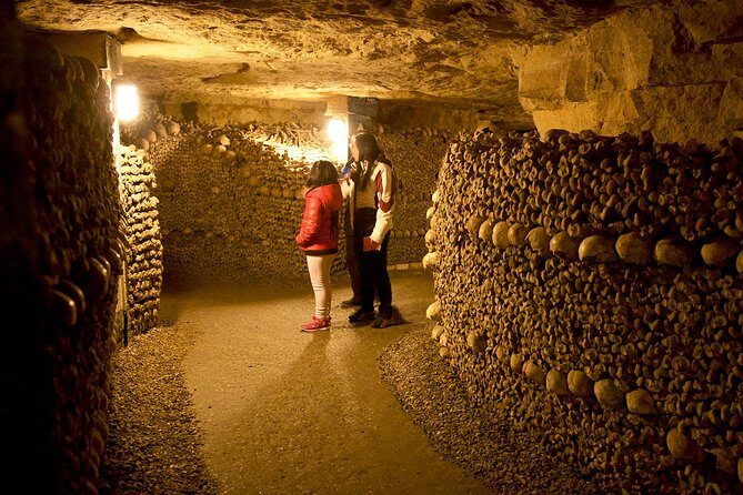 Paris Catacombs Tour - On-the-day closures and strike risk: how to handle uncertainty