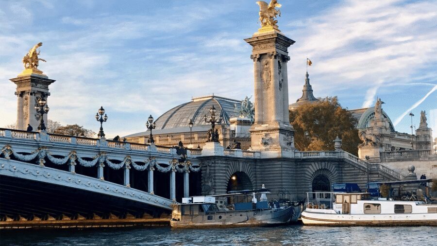 Paris: Champagne Tasting Cruise Departure from Eiffel Tower - Who Should Book This Champagne Tasting Cruise (and Who Might Skip)