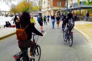 Paris: Charming Nooks and Crannies Bike Tour - Getting comfortable on Paris bikes: helmets, pacing, and the guide that makes it work
