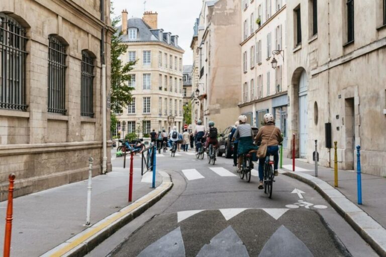 Paris: Charming Nooks and Crannies Bike Tour - Getting comfortable on Paris bikes: helmets, pacing, and the guide that makes it work
