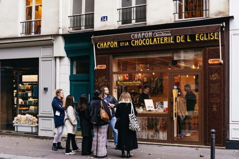 Paris: Chocolate & Patisserie Walking Tour with Tastings - Debauve & Gallais: Chocolate Royalty Before You Even Leave the Center