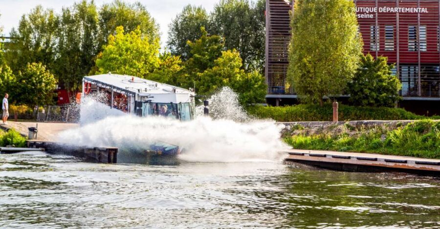 Paris: City and River Seine Tour on an Amphibious Bus - The Hauts-de-Seine royal story: Louvre-to-Versailles history on wheels