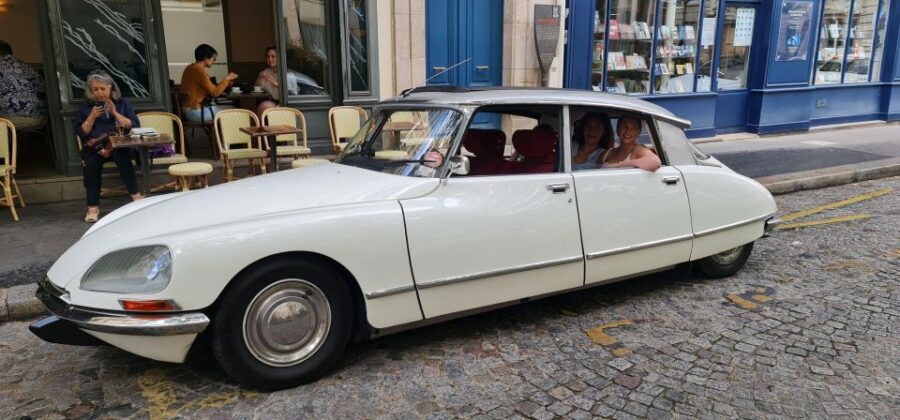 Paris: City Discovery Tour by Vintage Citroën DS Car - Photo stops: how to get better shots without turning the tour into a photo marathon