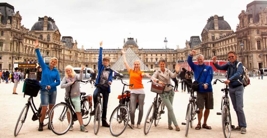 Paris: City Highlights Bike Tour - Louvre and Rue de Rivoli: Big Names, Street-Level Details