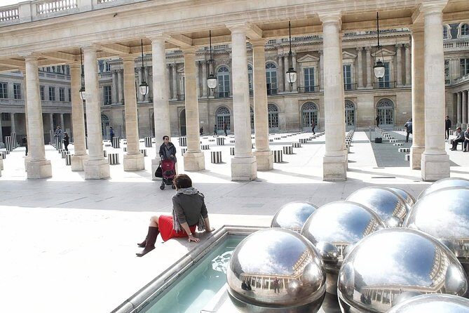 Paris City of Fashion History Private Guided Walking Tour - Stop 2: Rue Saint-Honoré and Chanel’s beginning at Rue Cambon