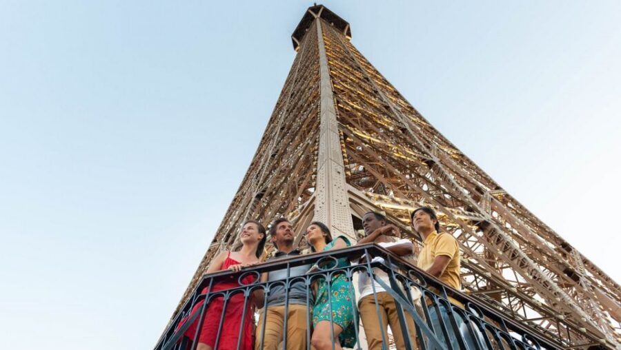 Paris: City Tour by Bus with Eiffel Tower & Optional Summit - Timing, Lines, and Photo Reality at Night