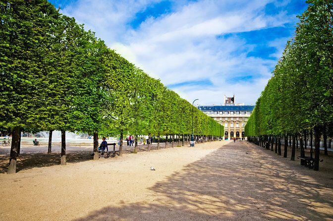 Paris City Tour by Coach with Sightseeing Seine River Cruise - Value for $47.73: what you get, what it replaces, and what it won’t