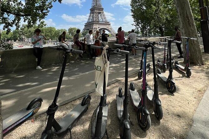 Paris City Tour by E-Scooter with Fun Guide (Small groups) - A Seine stroll plus Pont Alexandre III: the “Paris feeling” section