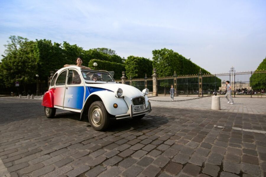 Paris: Classic Sites Tour by Vintage Citroen 2CV - Champs-Élysées and the wind-in-your-hair factor