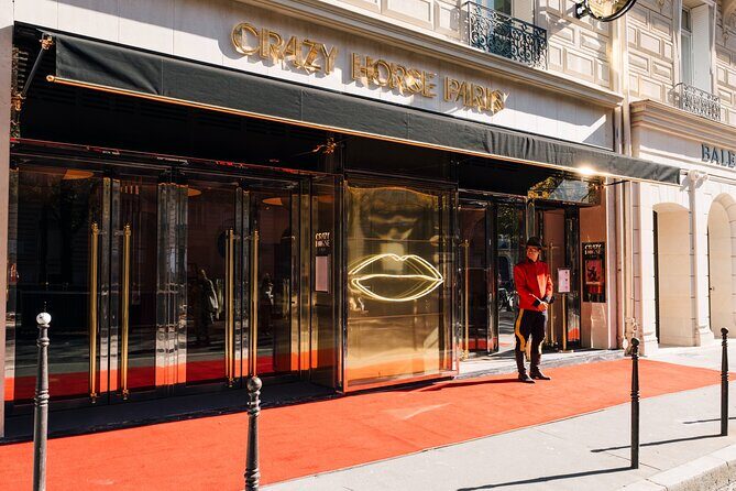 Paris: Crazy Horse Cabaret Show - Crazy Horse Paris: a chic cabaret near the Eiffel Tower