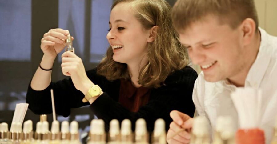 Paris: Create your Signature Scent Perfume Workshop - Small group, multilingual, and not too touristy