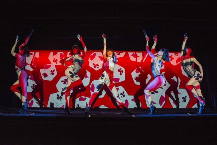 Paris: Dinner at Ginger Restaurant & Show at Crazy Horse - Should you book the Ginger + Crazy Horse package?