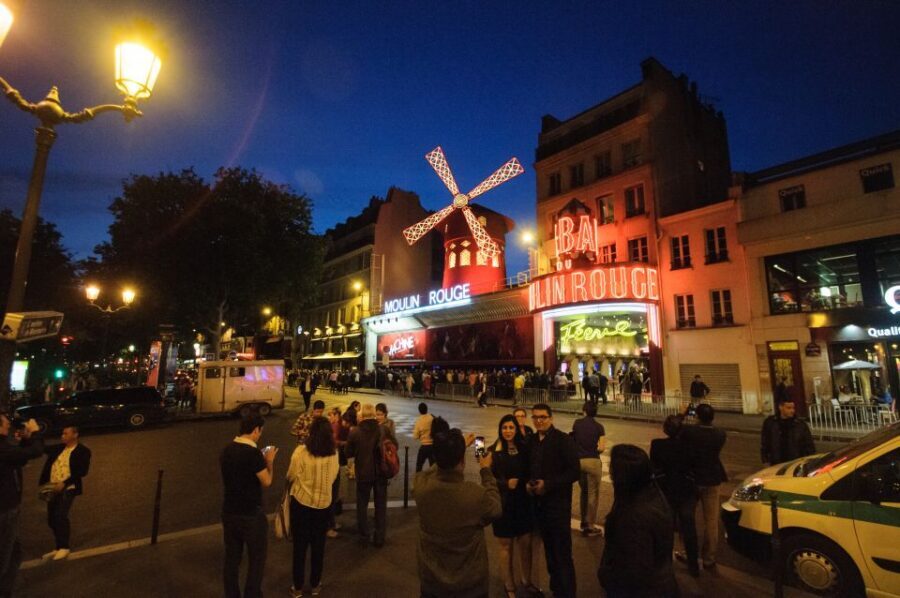 Paris: Dinner Show at the Moulin Rouge - Practical tips to make the night smoother