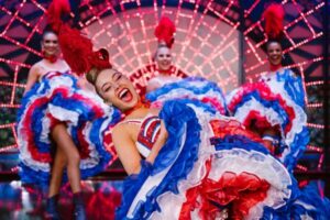 Paris: Dinner Show at the Moulin Rouge - The 4-hour rhythm: what happens before and after dinner