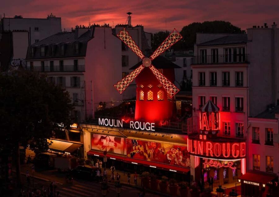 Paris: Dinner Show at the Moulin Rouge - Belle Époque dinner: champagne, menus, and what’s actually included