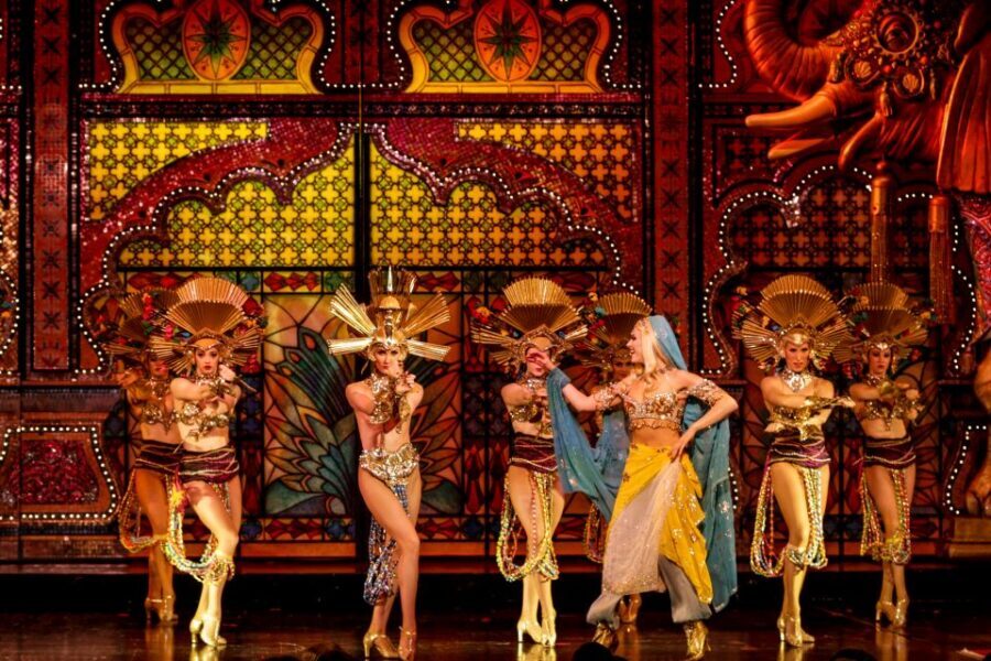 Paris: Dinner Show at the Moulin Rouge - Food and entertainment balance: when dinner is great and when it isn’t
