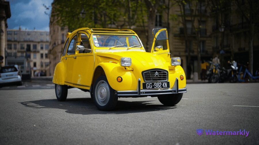 Paris: Discover Paris 2CV - Meet the 2CV: why this kind of sightseeing feels different
