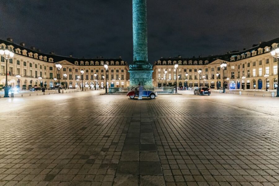 Paris: Discover Paris by Night in a Vintage Car with a Local - Louvre, Notre-Dame, and Île de la Cité: Paris in layers