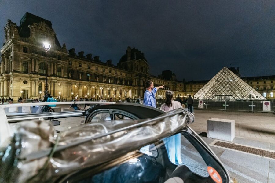 Paris: Discover Paris by Night in a Vintage Car with a Local - How the timing works around sunset (and why it’s smart)