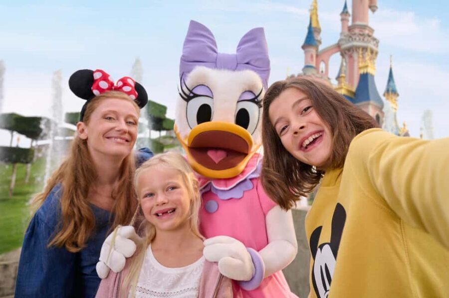 Paris: Disneyland Paris Ticket with Transfer - Key takeaways
