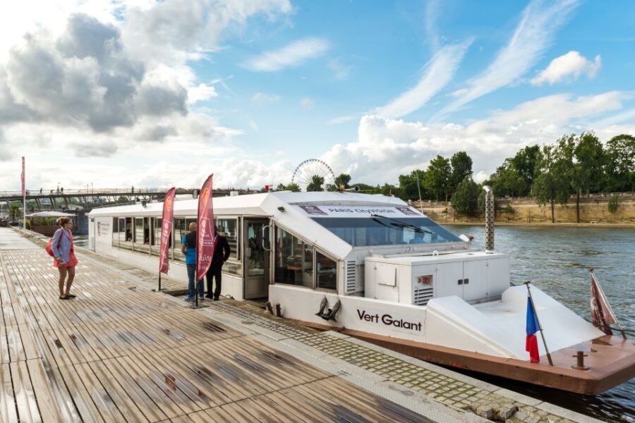 Paris: Early Evening Dinner Cruise on the River Seine - Price and Value: Is $100 Worth It in Paris?