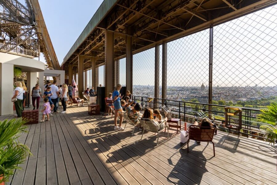 Paris: Eiffel Tower 2nd Floor or Summit Access - Elevator to the 2nd floor: how to get the best photos fast