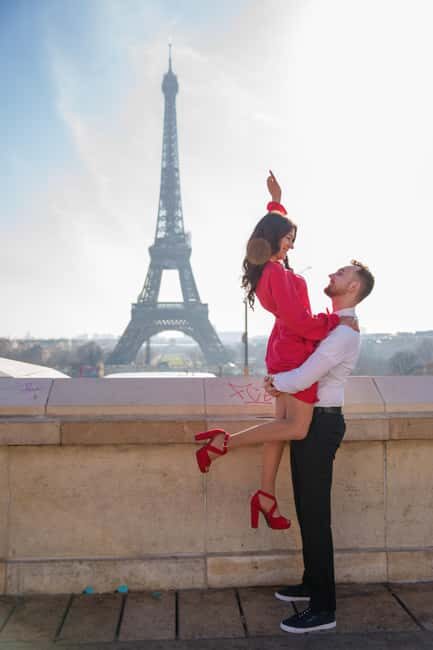 Paris: Eiffel Tower Photoshoot with a Professional - Key takeaways before you go