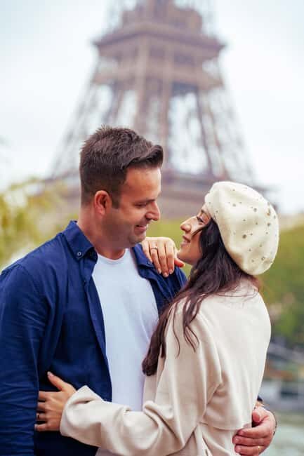Paris: Eiffel Tower Photoshoot with a Professional - Eiffel Tower photoshoot: what $29 actually gets you