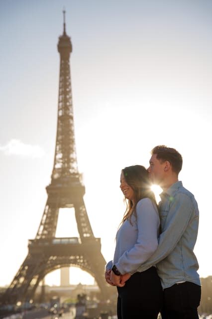 Paris: Eiffel Tower Photoshoot with a Professional - Who should book this Eiffel Tower session (and who might pause)