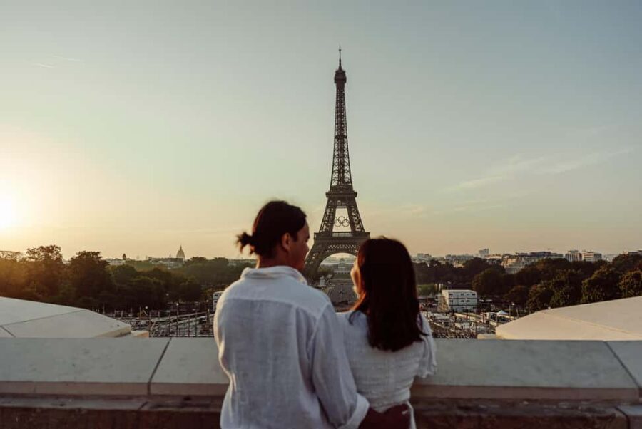 Paris: Eiffel Tower Street Photoshoot - Editing Workflow: You Pick, Then You Get the Polished Files