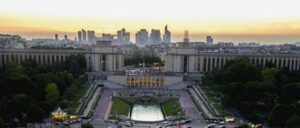 Paris: Elegant Dinner with Drinks in the Eiffel Tower - Timing at 8:30 PM: ticket pickup, security, and the elevator flow