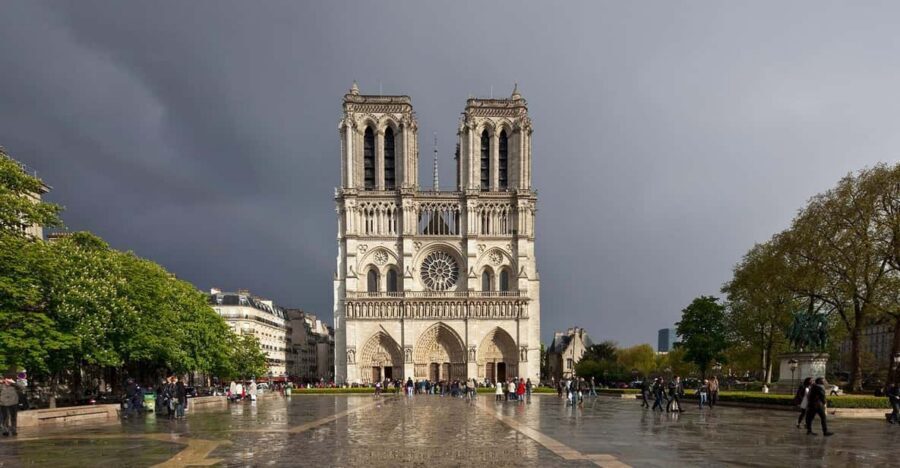 Paris: Eternal Notre-Dame VR Experience Ticket - Should you book Eternal Notre-Dame VR?