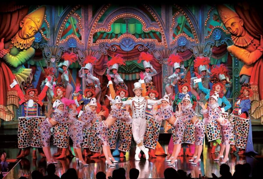 Paris: Evening Sightseeing Tour and Moulin Rouge Show - Key Points You’ll Care About