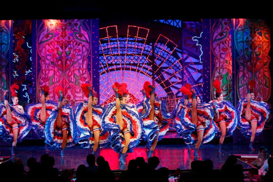 Paris: Evening Sightseeing Tour and Moulin Rouge Show - Two Big Reasons This Night Works: Paris Lights + Féérie at Moulin Rouge