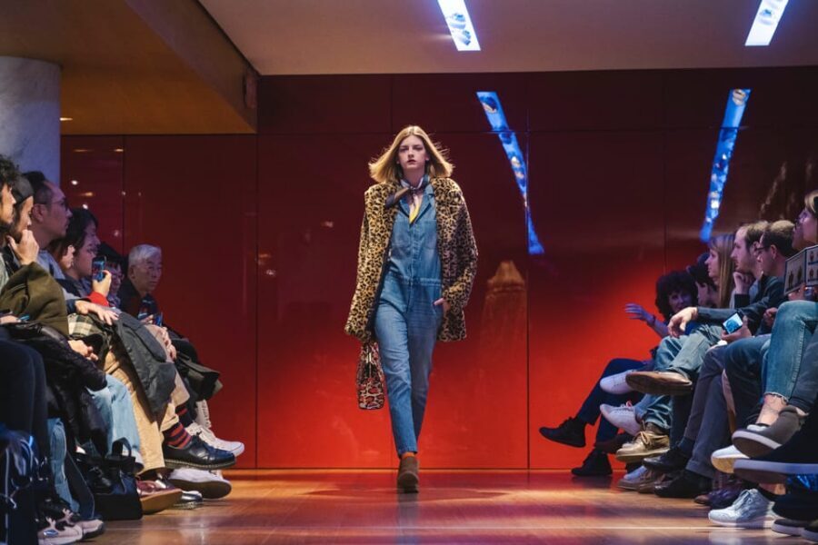 Paris: Fashion Show at Galeries Lafayette Haussmann - What happens during the 30-minute runway show