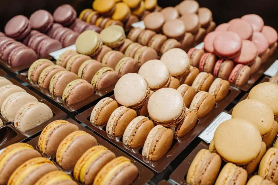 Paris: Food and Wine Tasting Walking Tour in Le Marais - The tasting route starts with butter, then bread, then context