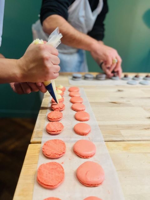 Paris: French Macaron Culinary Class with a Chef - Taking the box home without crushing the moment